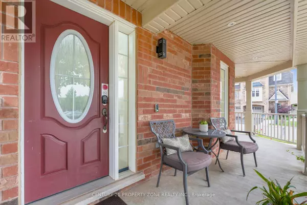Milton (wi Willmott), ON L9T8B8,290 WOODLEY CRESCENT