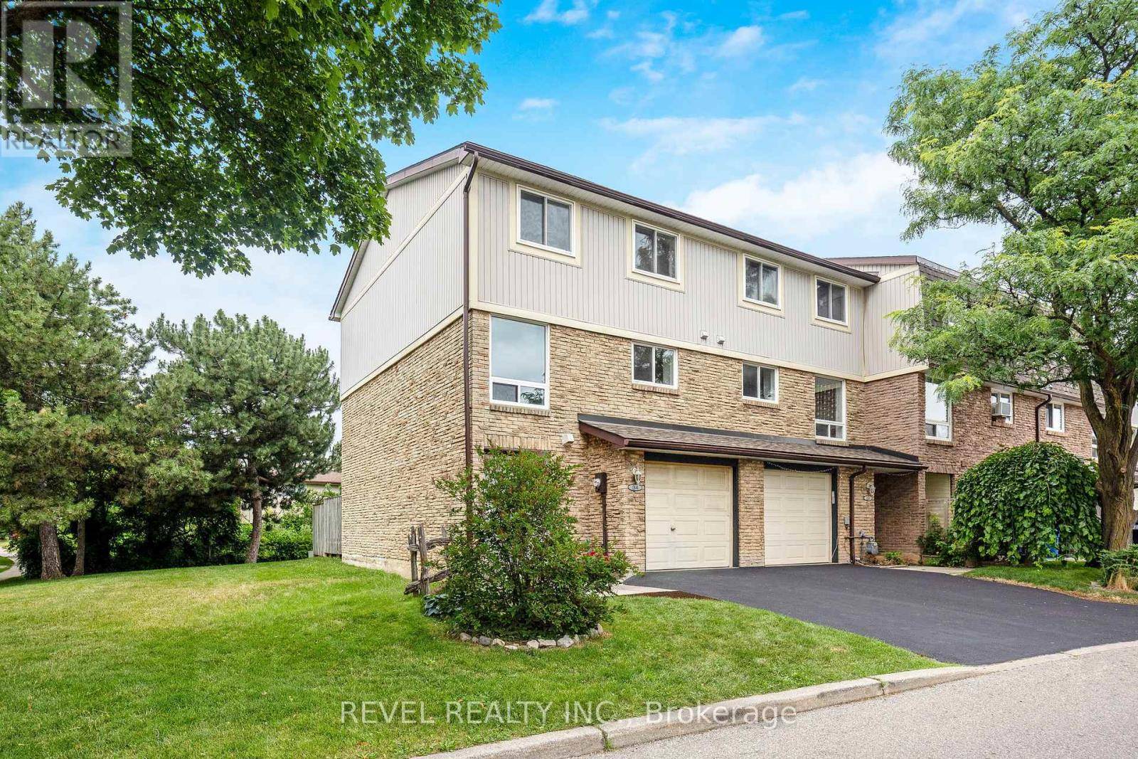 341 Wilson DR #34, Milton (dp Dorset Park), ON L9T3Y9