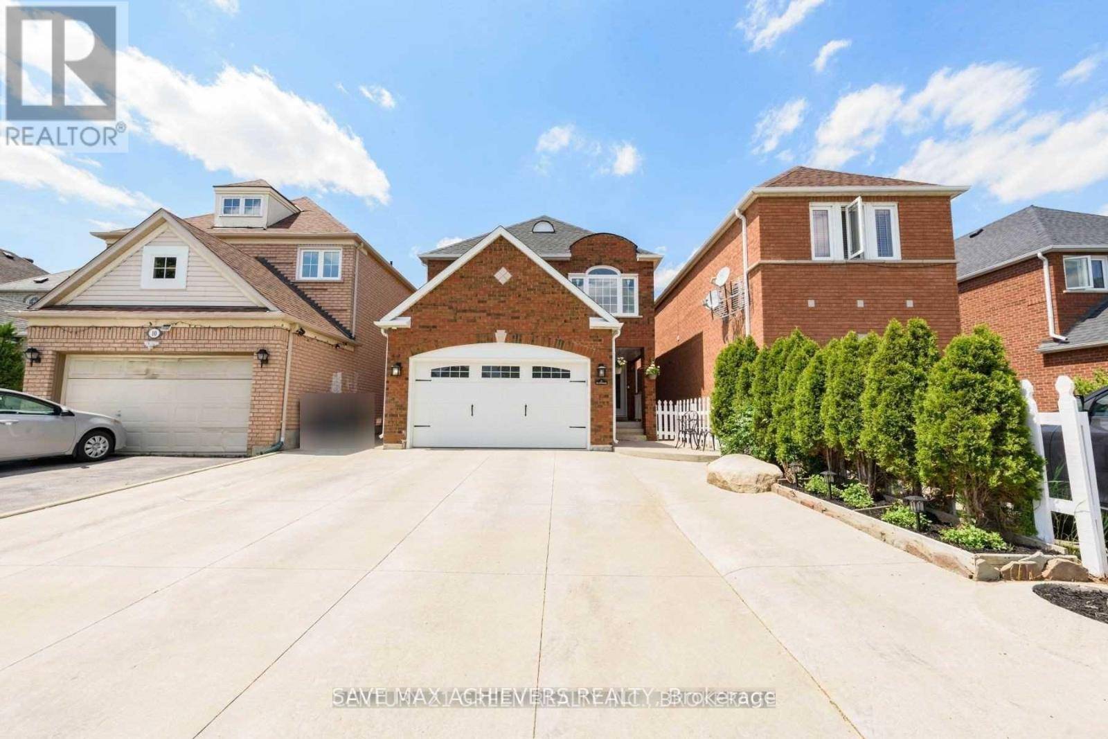 12 UPWOOD PLACE, Brampton (sandringham-wellington), ON L6R1T3