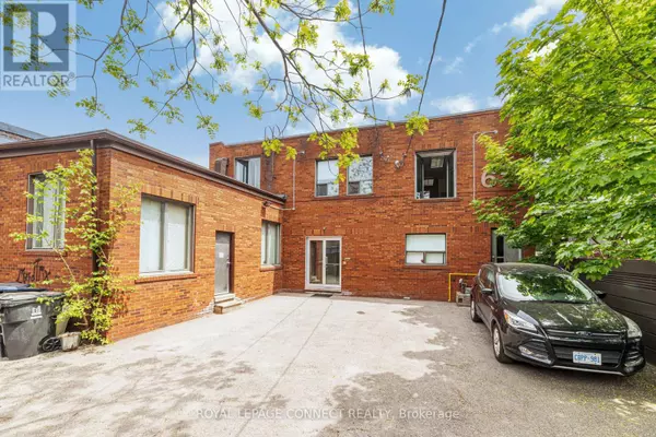 Toronto (south Parkdale), ON M6K2J2,61 Elm Grove AVE #204