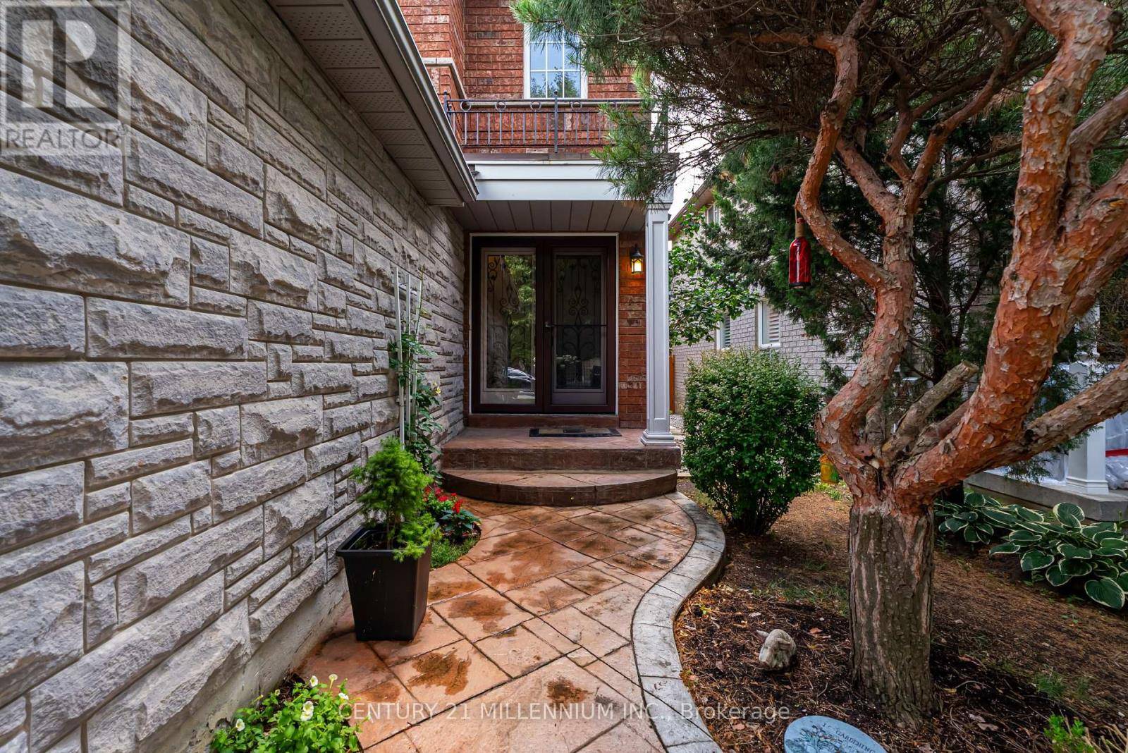 Mississauga (churchill Meadows), ON L5N7T9,3854 FOXBOROUGH TRAIL
