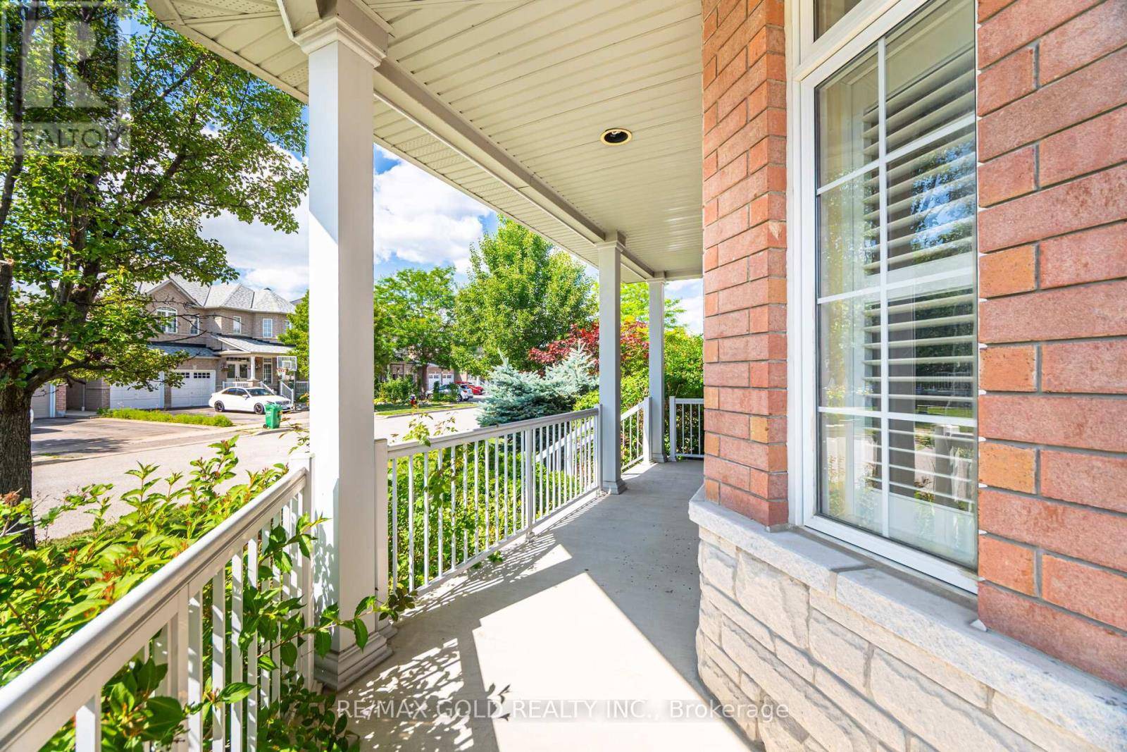 Brampton (bram East), ON L6P2B7,5 SADDLER AVENUE E