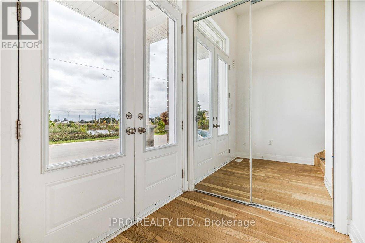 Milton (cb Cobban), ON L9E1P6,925 HICKORY CRESCENT