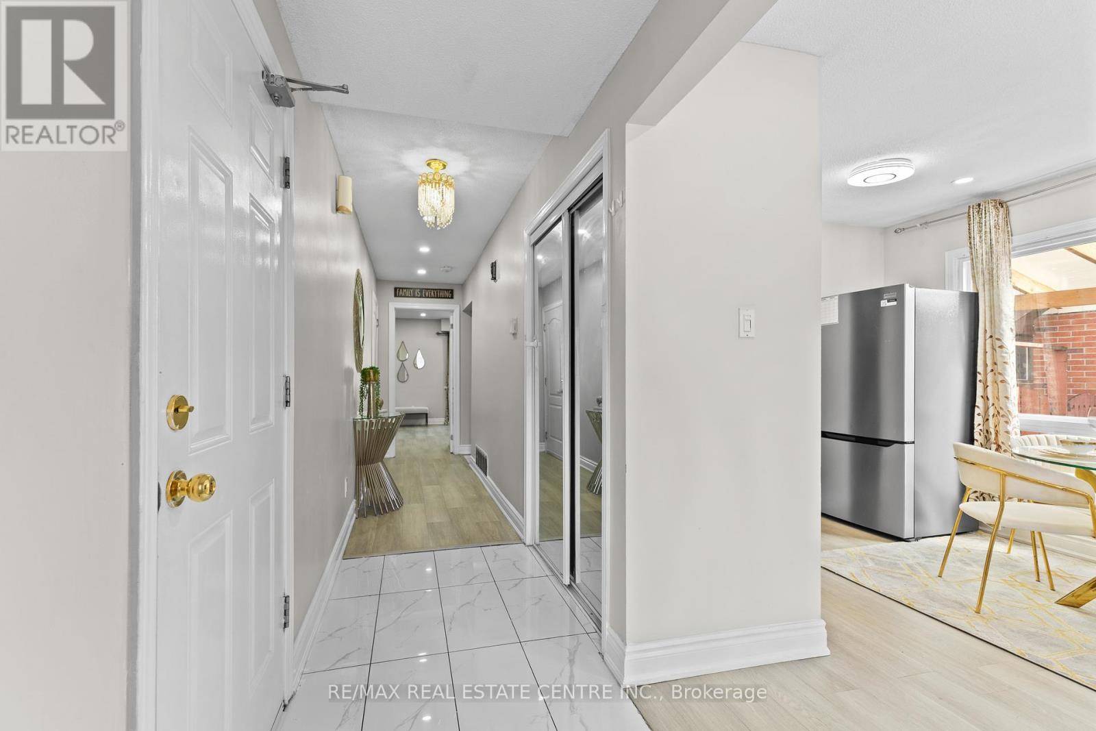 Brampton (heart Lake West), ON L6Z1E1,9 PRIMROSE CRESCENT