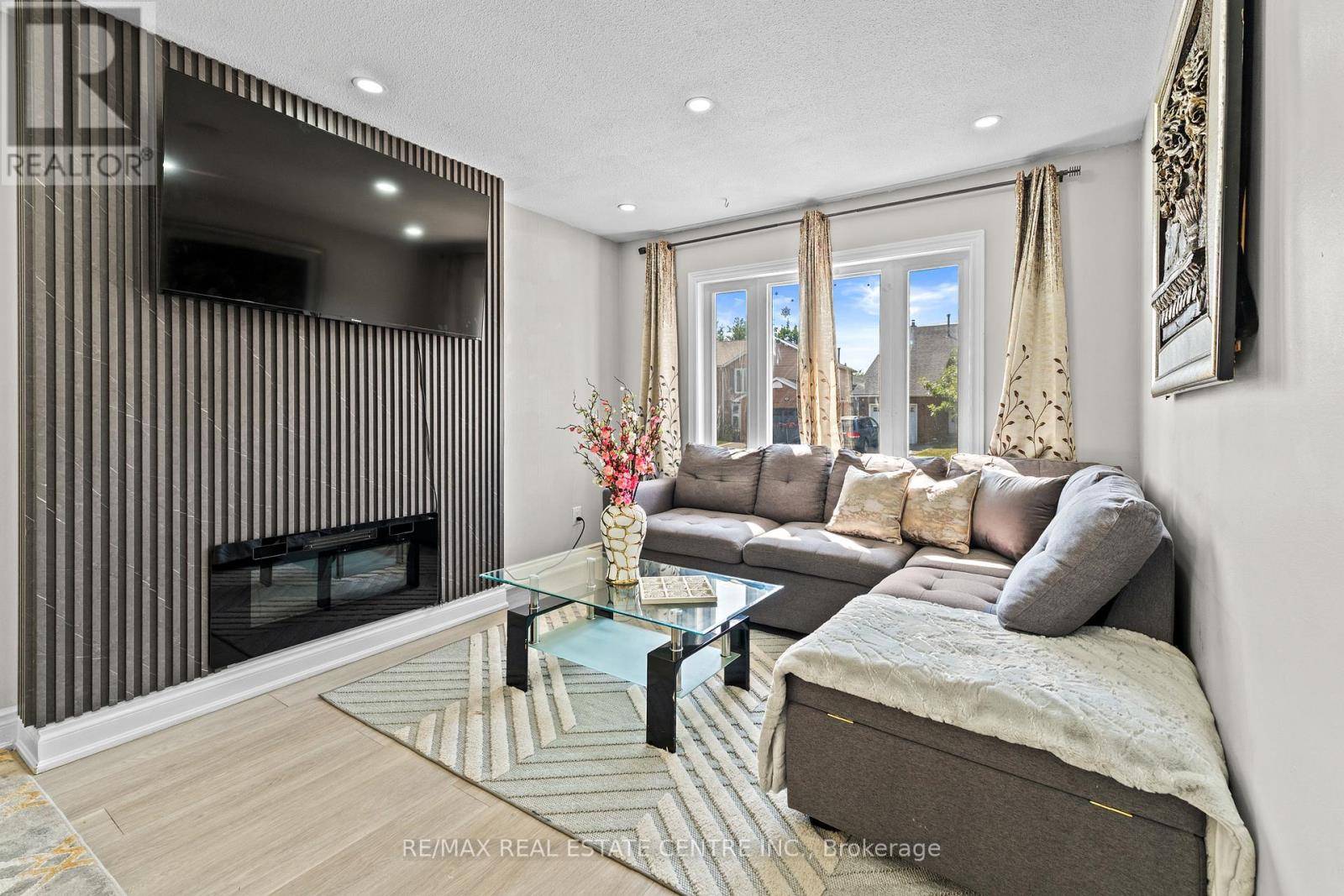 Brampton (heart Lake West), ON L6Z1E1,9 PRIMROSE CRESCENT