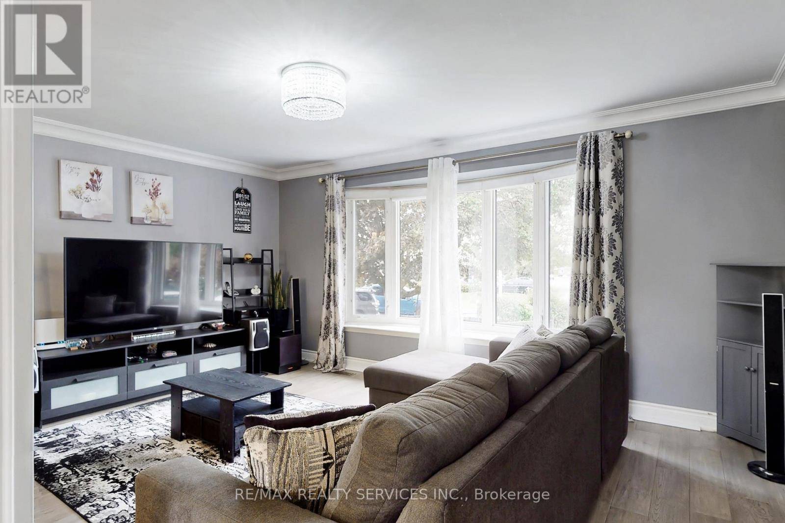 Brampton (northgate), ON L6S1K7,53 GENEVA CRESCENT