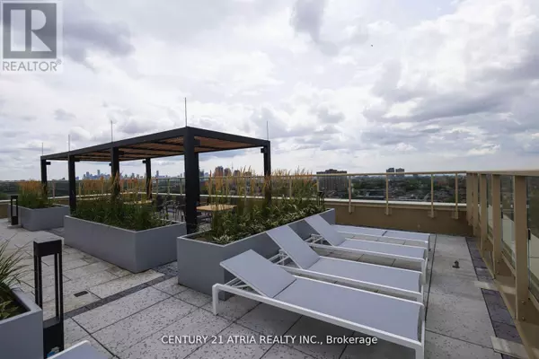 Toronto (weston-pellam Park), ON M2N0B7,1787 St Clair AVE West #224