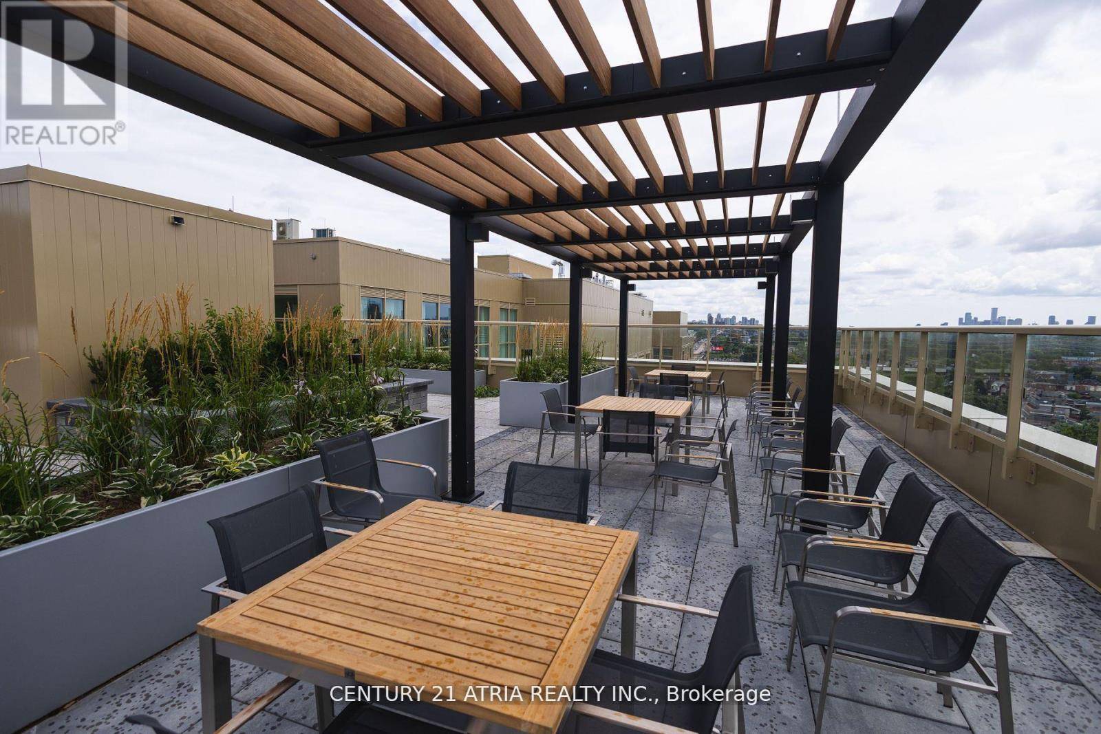 Toronto (weston-pellam Park), ON M2N0B7,1787 St Clair AVE West #224