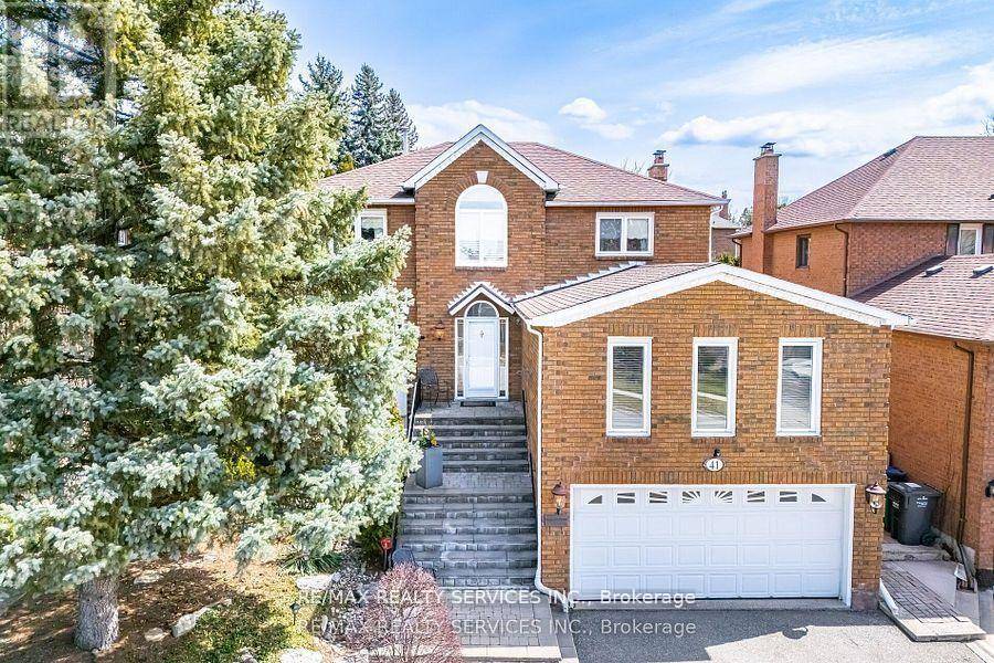 41 CHRISTIE DRIVE, Brampton (snelgrove), ON L6Z3J6