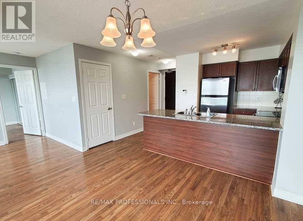 Mississauga (city Centre), ON L5B0G8,208 Enfield PL #2202