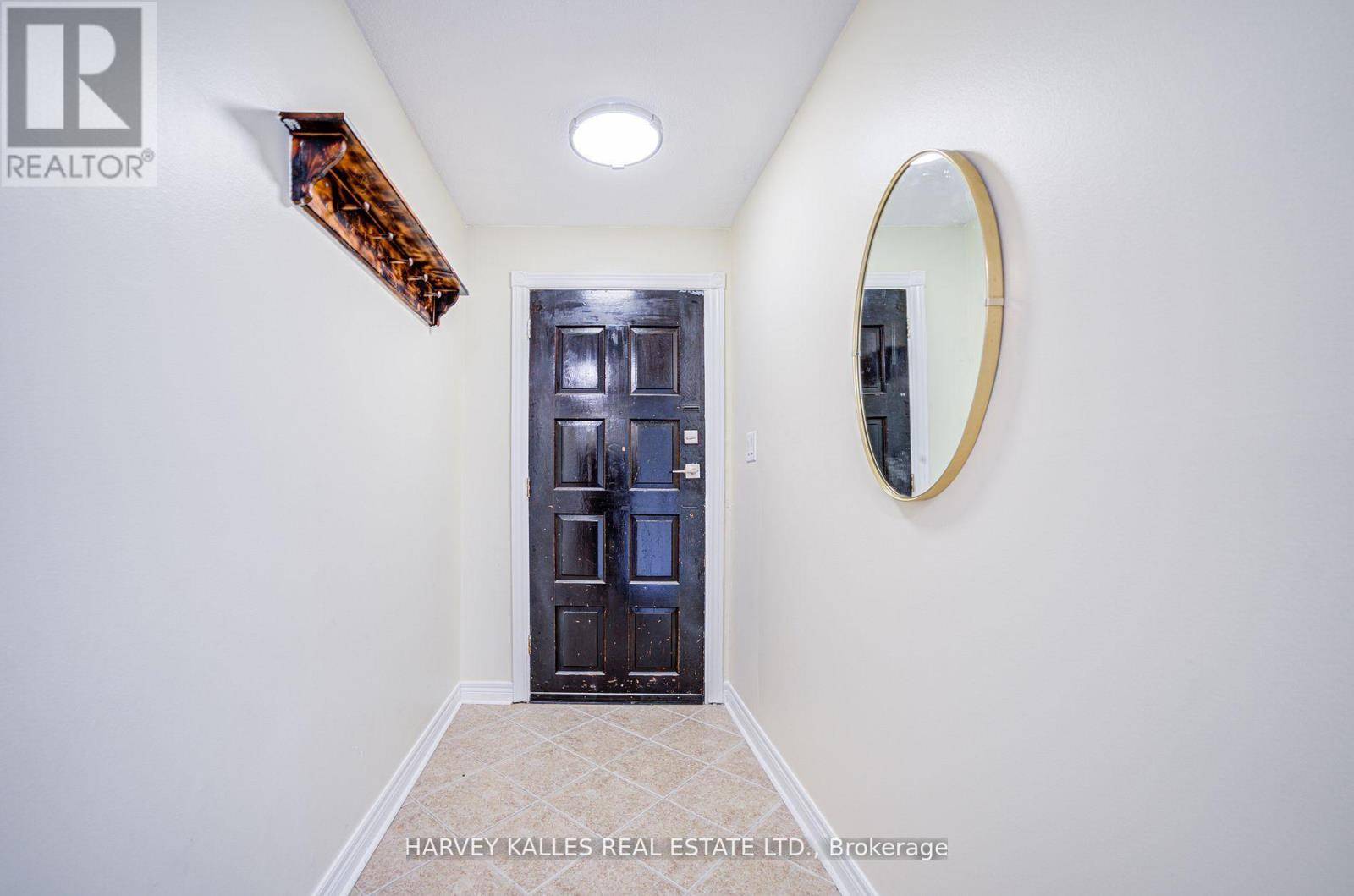 Toronto (keelesdale-eglinton West), ON M6M3H2,408 SILVERTHORN AVENUE