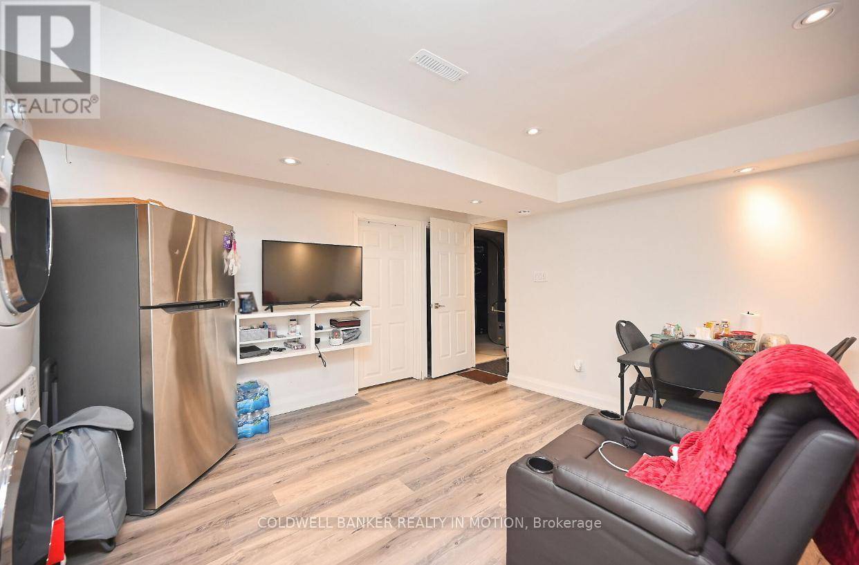 Milton (be Beaty), ON L9T6W1,1244 Robson CRES #Basement