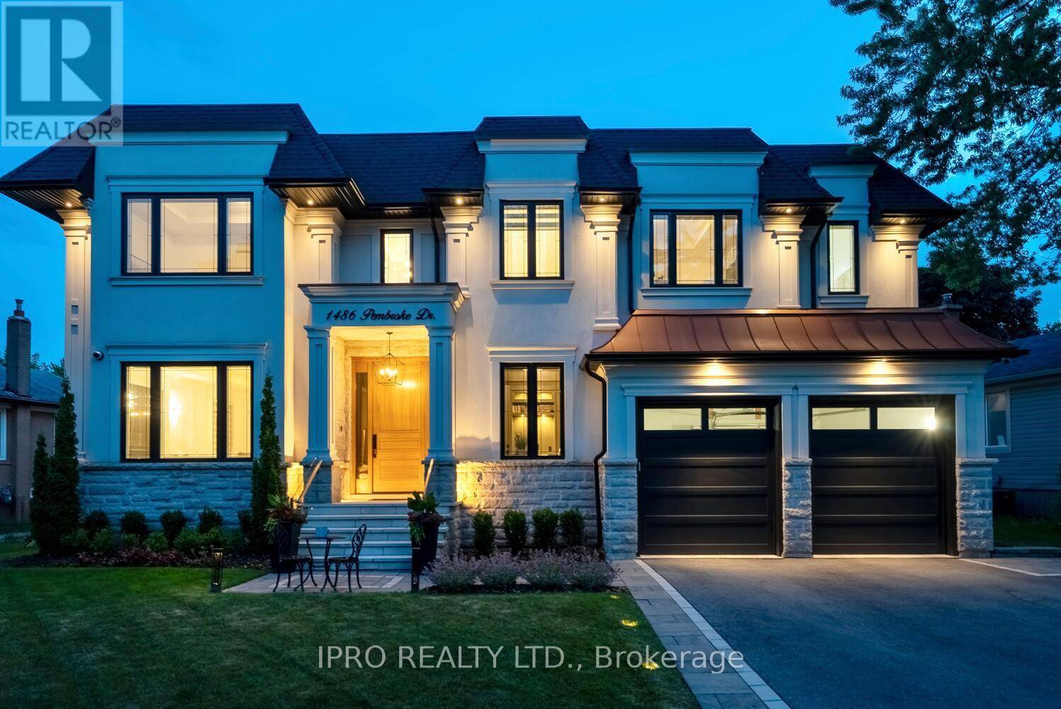 Oakville (cp College Park), ON L6H1V8,1486 PEMBROKE DRIVE