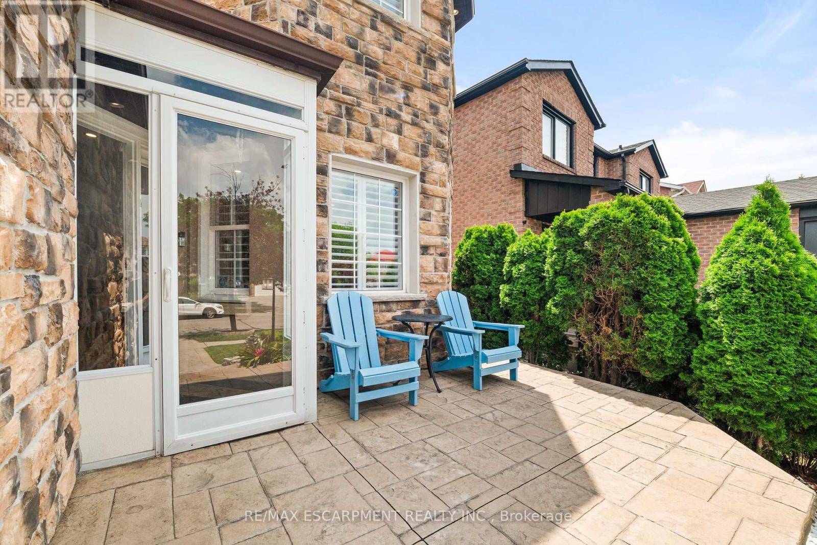 Mississauga (hurontario), ON L5R1N3,286 WINFIELD TERRACE
