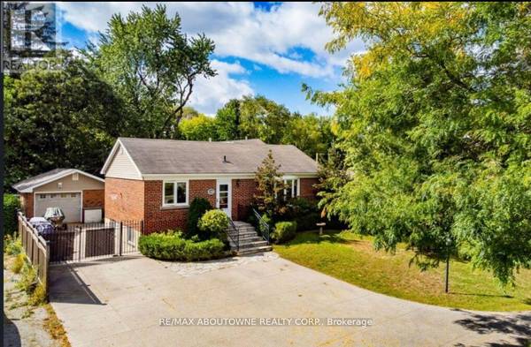 550 FOURTH LINE, Oakville (wo West), ON L6L5A7