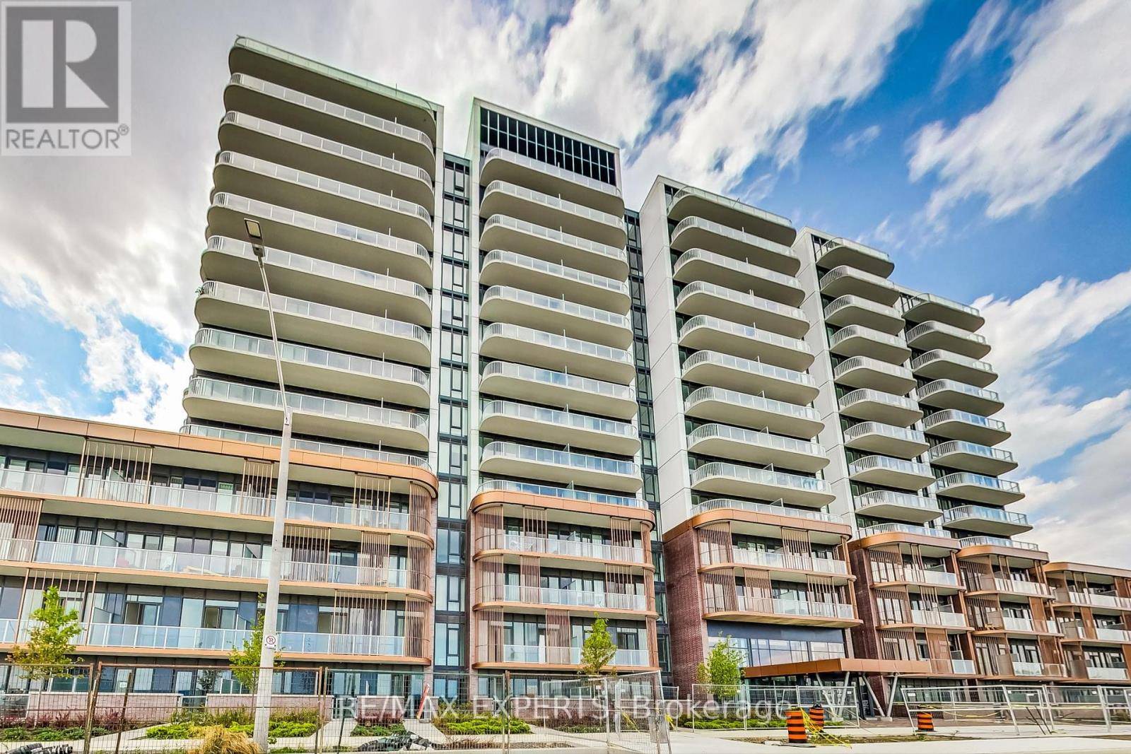 220 Missinnihe WAY #606, Mississauga (port Credit), ON L6A5A8