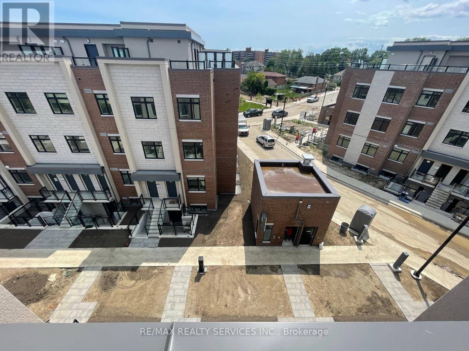 Mississauga (lakeview), ON L5G0C6,1095 Douglas Mccurdy Comm DR #255