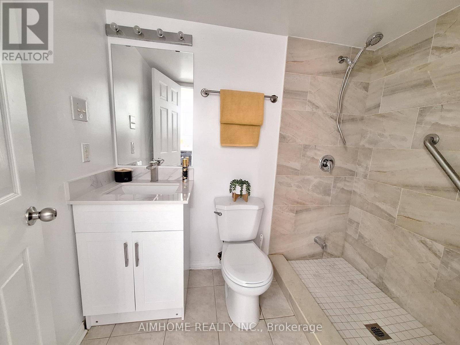 Mississauga (churchill Meadows), ON L5M8E6,4975 Southampton DR #318