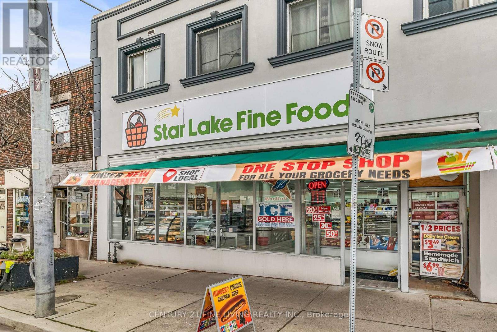 Toronto (new Toronto), ON M8V1H8,2865 LAKE SHORE BOULEVARD