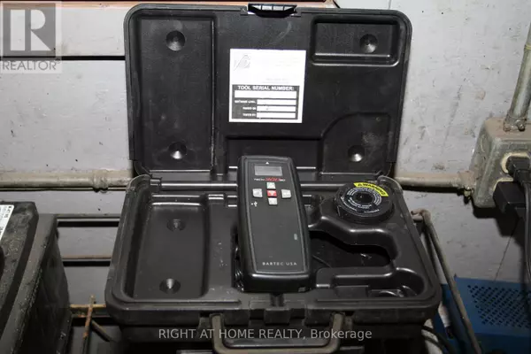 Toronto (york University Heights), ON M3J1Z9,70 Lepage CT #2