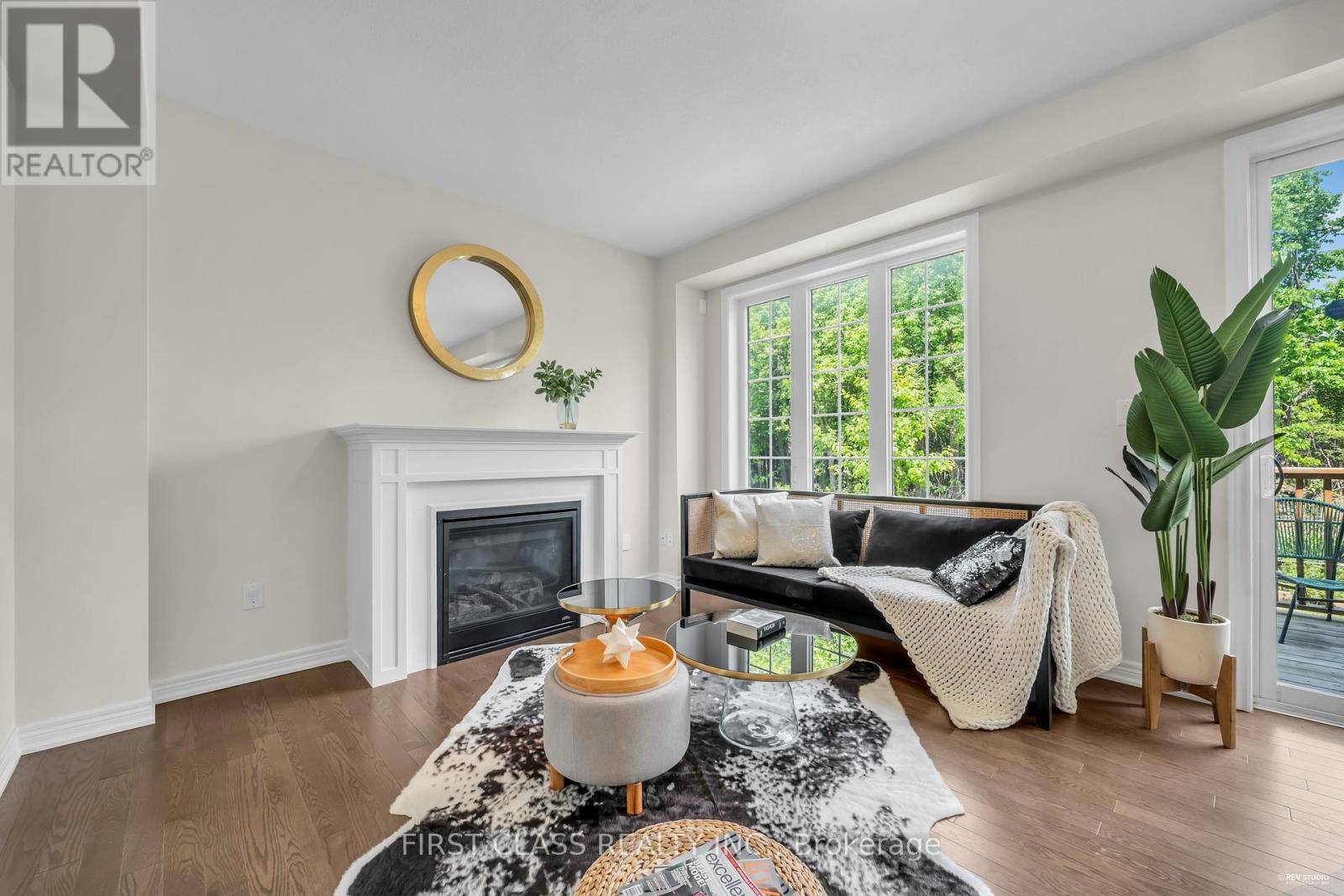 Oakville (jm Joshua Meadows), ON L6H0X1,3337 MOCKINGBIRD COMMON STREET