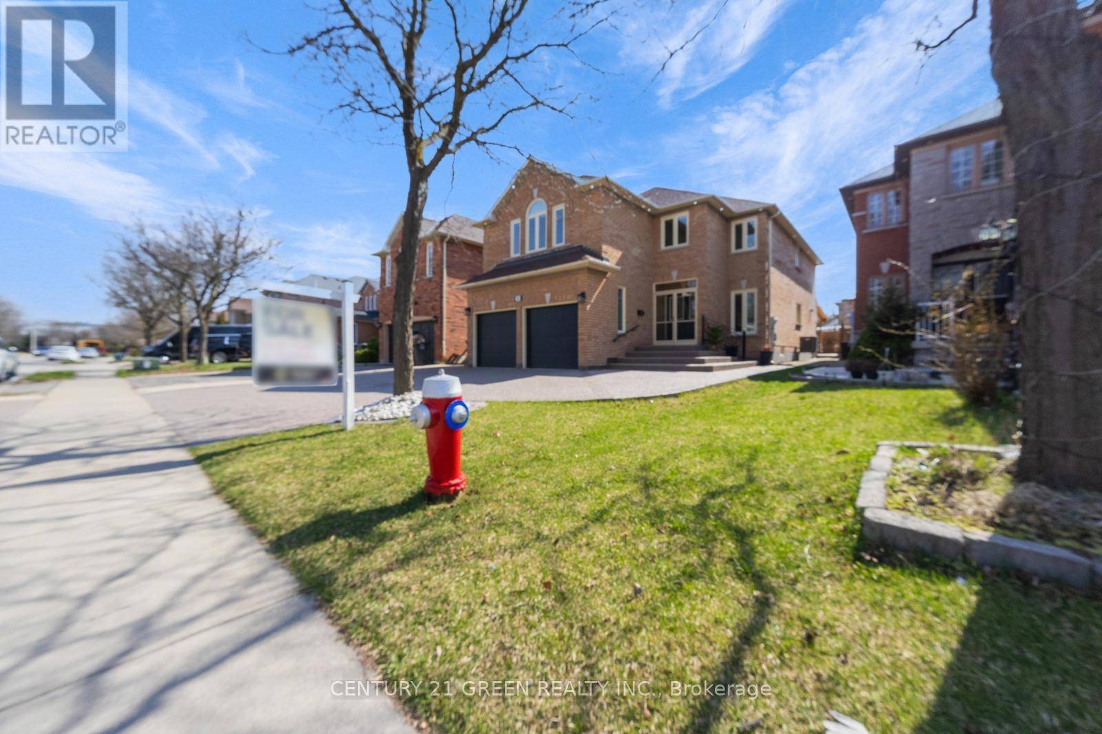 30 GOLDEN EAGLE ROAD, Brampton (sandringham-wellington), ON L6R1Z4