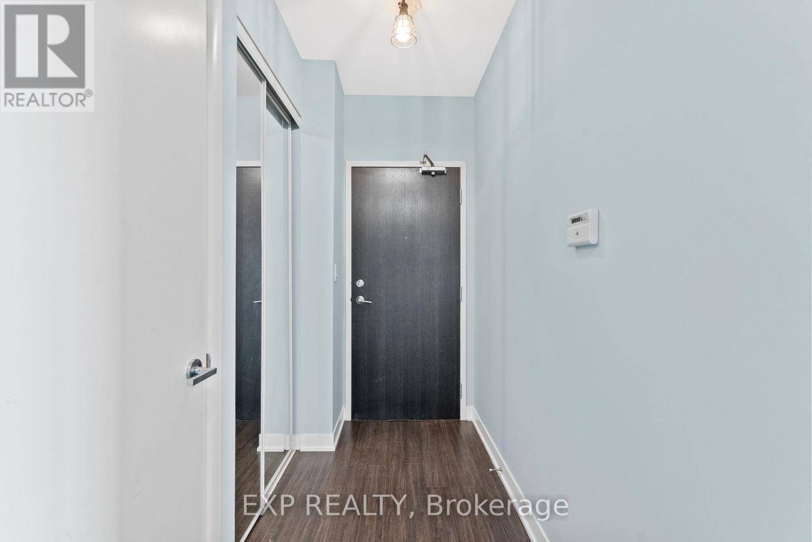 Toronto (mimico), ON M8Y0B3,165 Legion RD North #1932