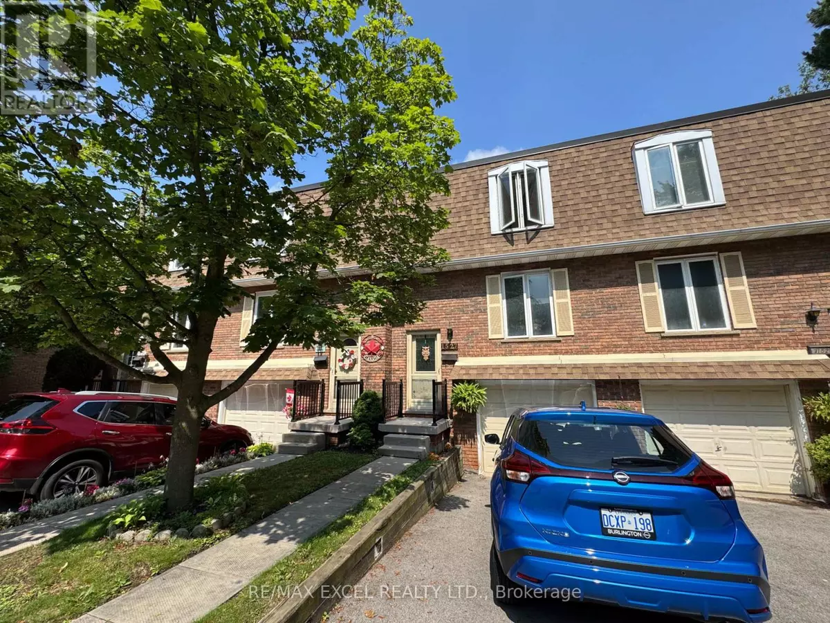 Burlington (mountainside), ON L7P2B4,1527 WESTMINSTER PLACE