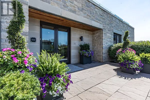 Oakville (mo Morrison), ON L6J0E1,10 Maple Grove DR #26