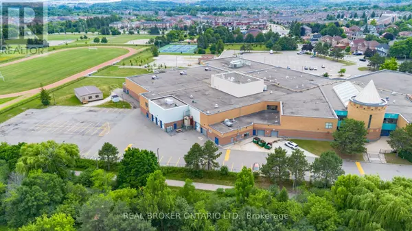 Brampton (fletcher's West), ON L6Y4V1,21 VIVIANS CRESCENT