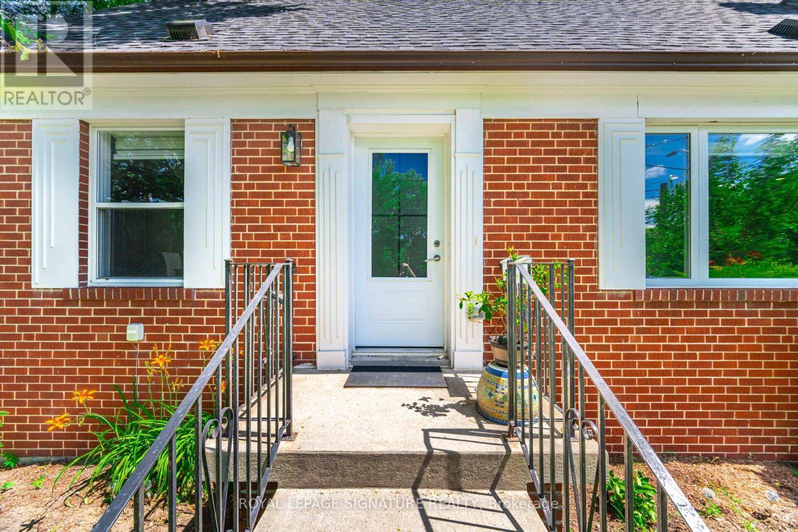 Mississauga (lakeview), ON L4Y1R2,2015 STANFIELD ROAD