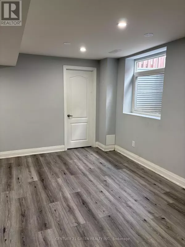 52 Moffatt AVE #BASEMENT, Brampton (fletcher's West), ON L6Y2M8