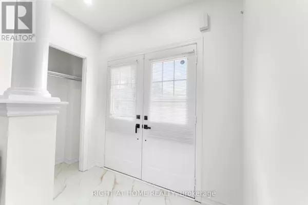 Mississauga (hurontario), ON L4Z4J8,124 NAHANI WAY