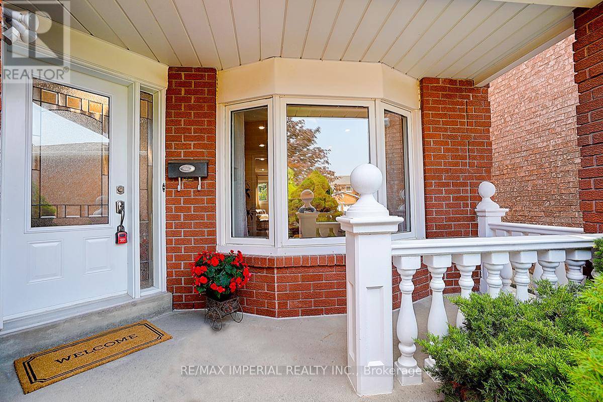 Mississauga (hurontario), ON L5R2S9,5170 SUNDIAL COURT