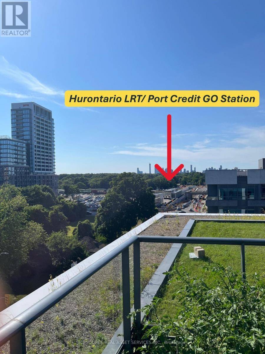 Mississauga (port Credit), ON L5G0A3,1 Hurontario ST #211
