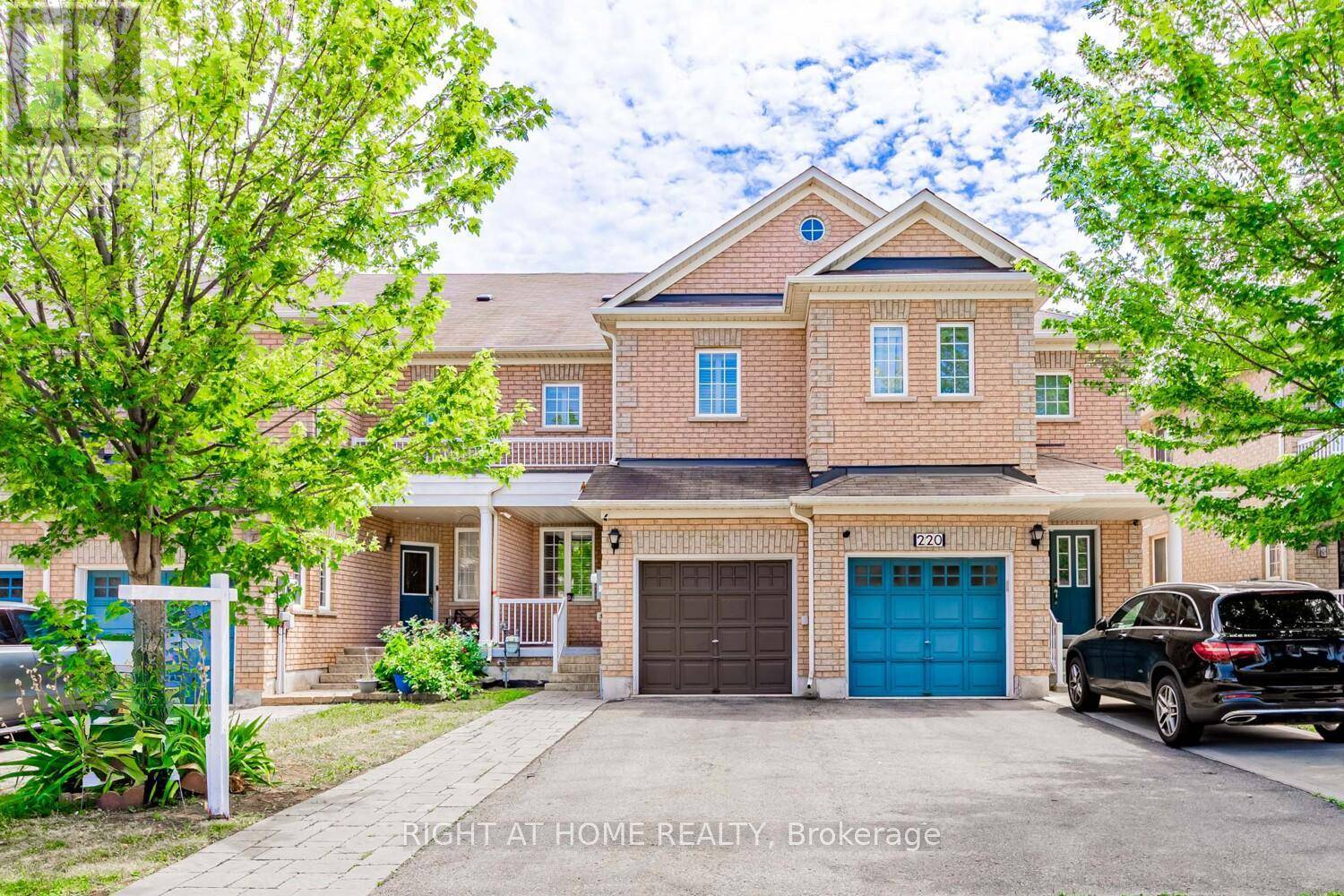 Brampton (fletcher's Creek Village), ON L6X5E7,222 ALBRIGHT ROAD