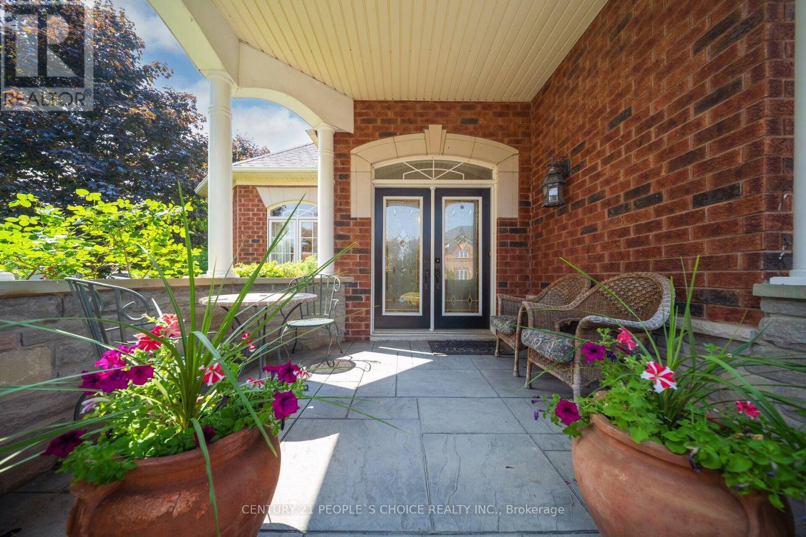 Mississauga (meadowvale Village), ON L5W1S9,944 SOMBRERO WAY