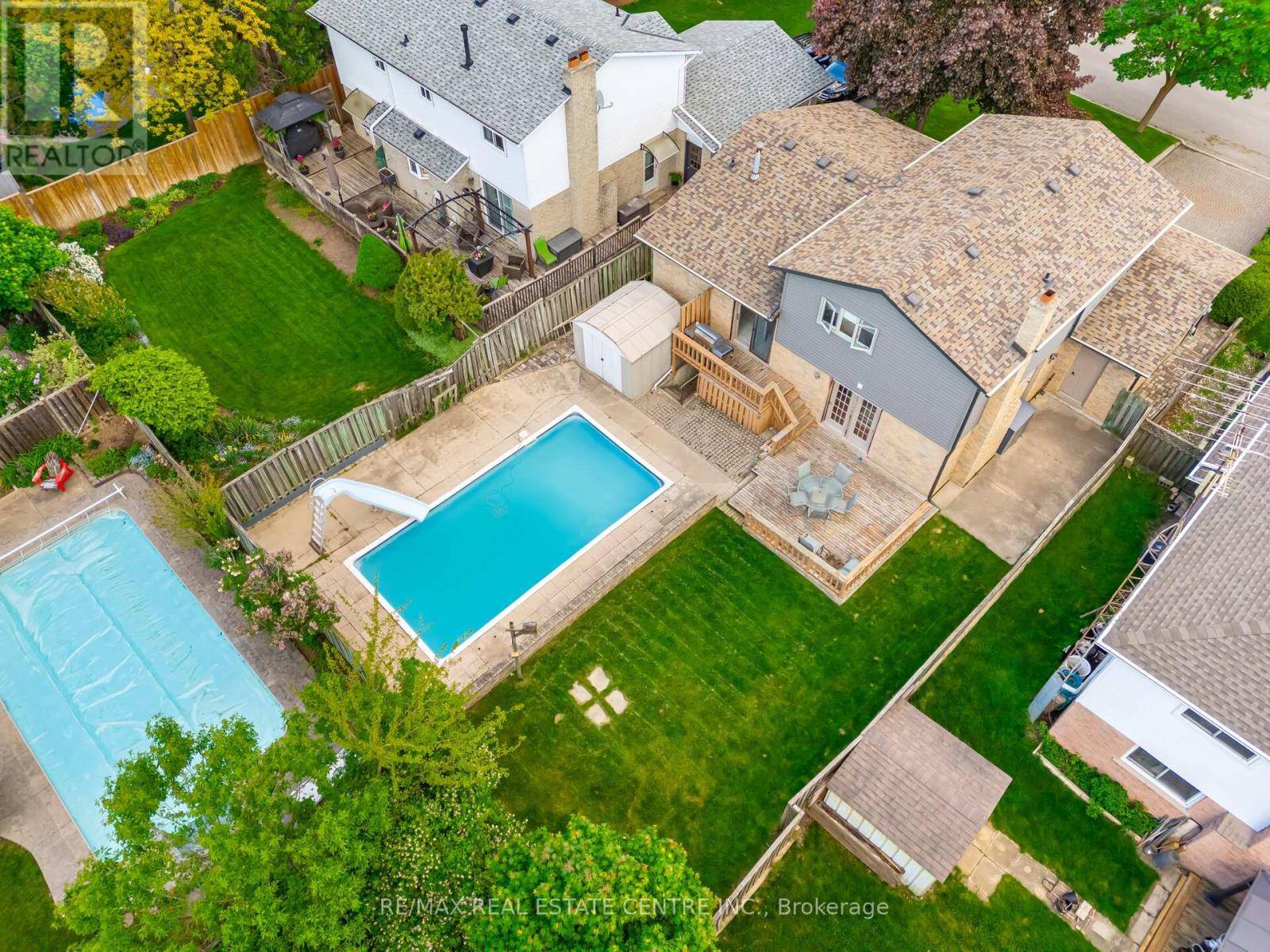 Milton (tm Timberlea), ON L9T4B3,583 MOORELANDS CRESCENT