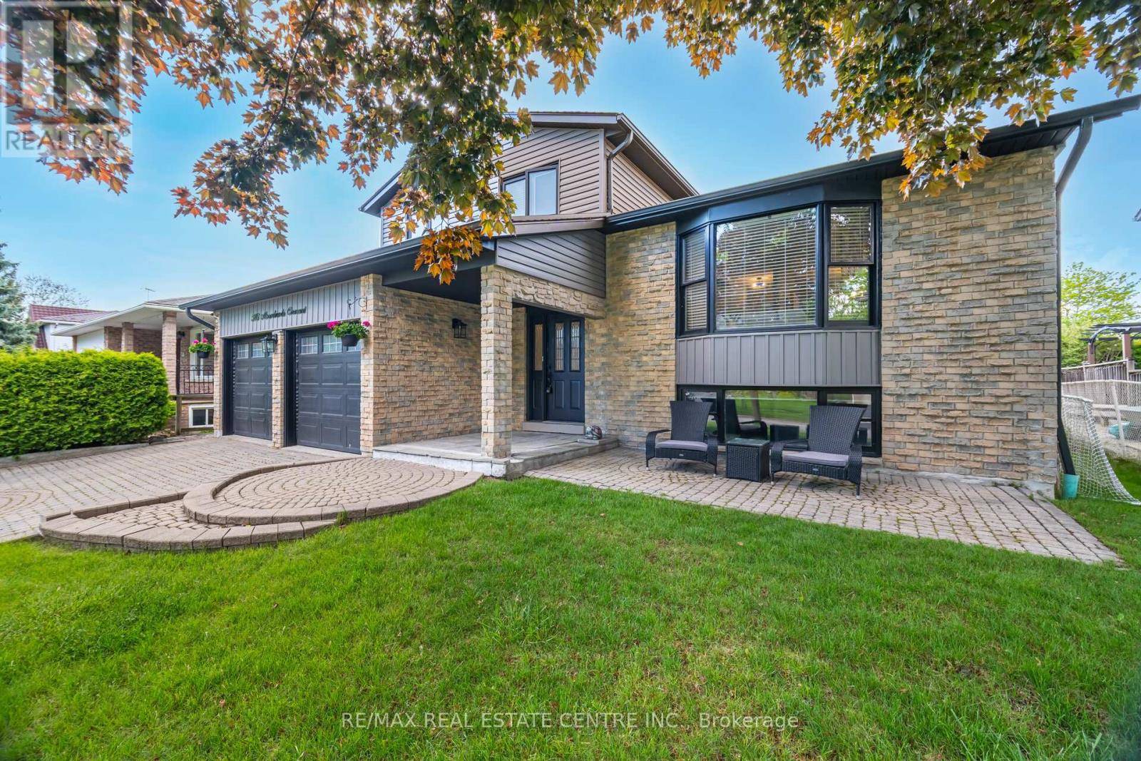 Milton (tm Timberlea), ON L9T4B3,583 MOORELANDS CRESCENT