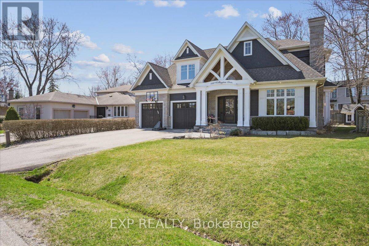 Oakville (wo West), ON L6L4X5,528 WELLINGTON CRESCENT