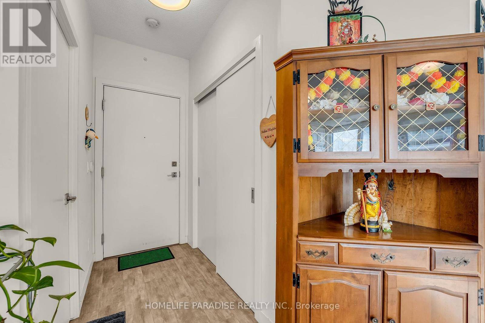Burlington (freeman), ON L7R0E5,2087 Fairview ST #1407