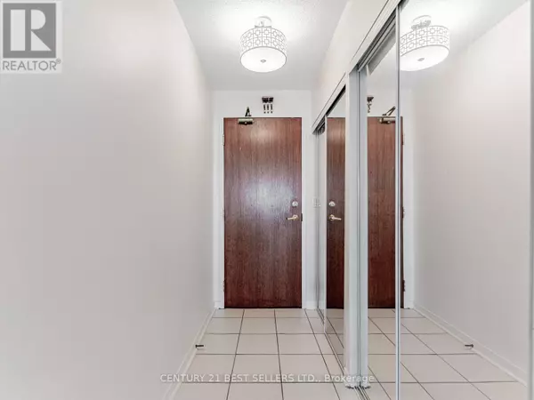 Mississauga (central Erin Mills), ON L5M7S2,4900 Glen Erin DR #801