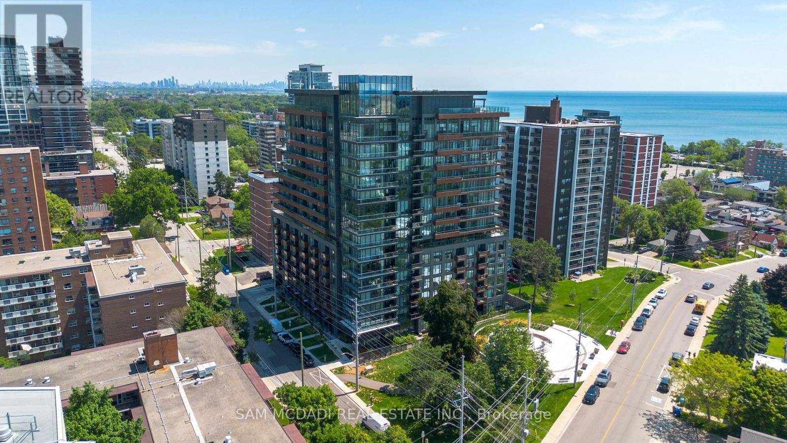 21 Park ST East #321, Mississauga (port Credit), ON L5G1L7