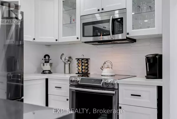Toronto (markland Wood), ON M9C4V9,299 Mill RD #1503