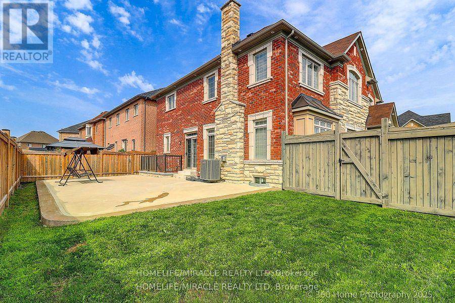 Brampton (toronto Gore Rural Estate), ON L6P4J3,84 JOHN CARROLL DRIVE