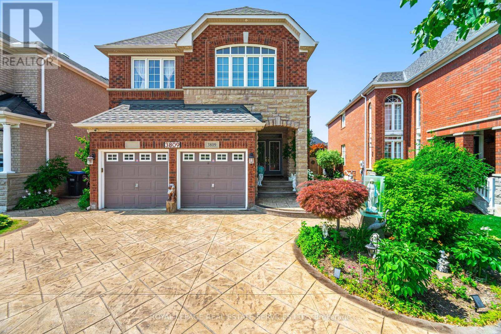 Mississauga (churchill Meadows), ON L5M8A8,3809 CANDLELIGHT DRIVE
