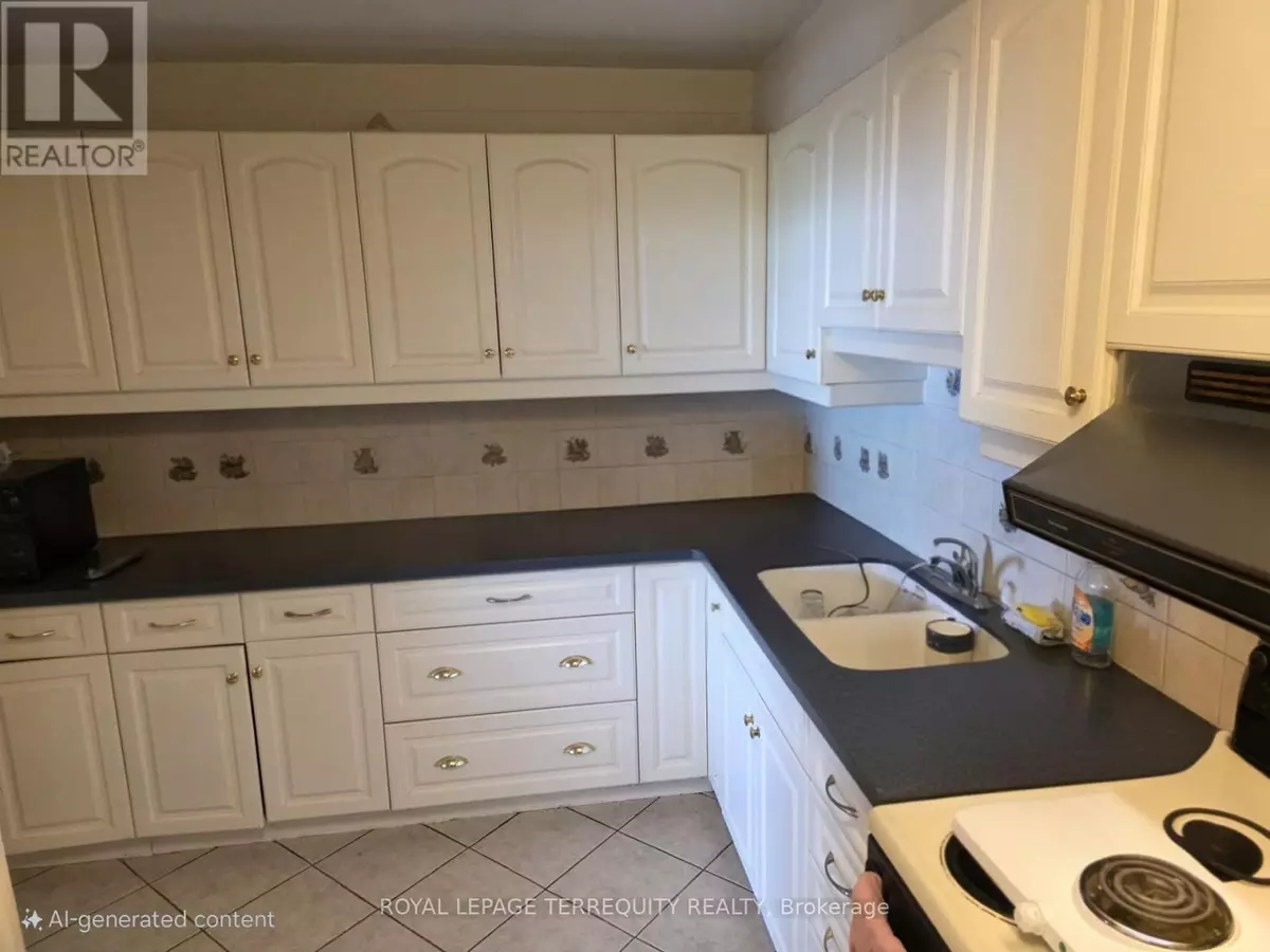 Toronto (mount Dennis), ON M6M5A2,85 Emmett AVE #1810