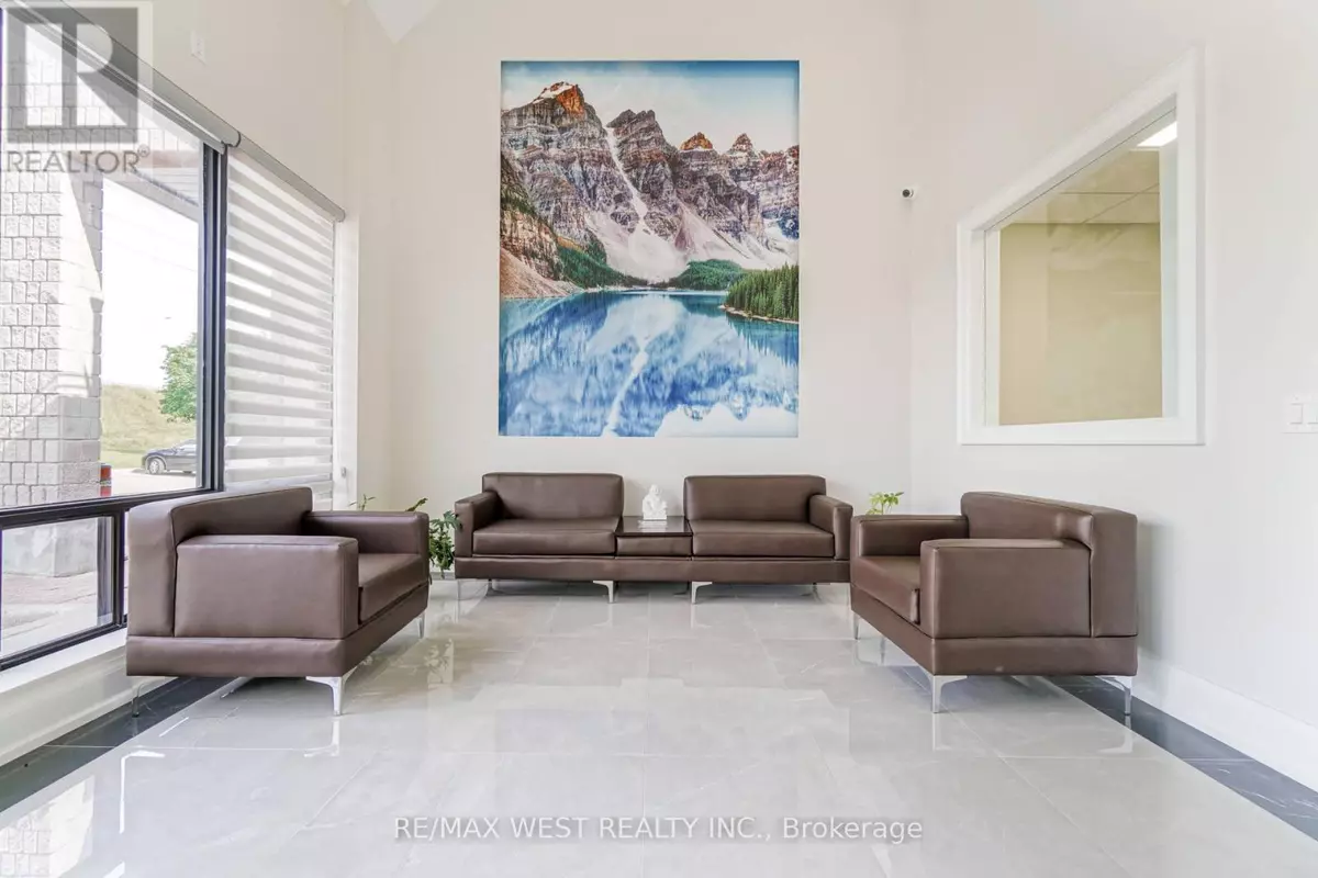 Brampton (steeles Industrial), ON L6T5A2,7956 Torbram RD #20 (4)