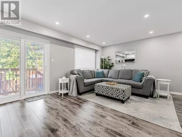 Mississauga (sheridan), ON L5K2C6,2445 HOMELANDS DRIVE