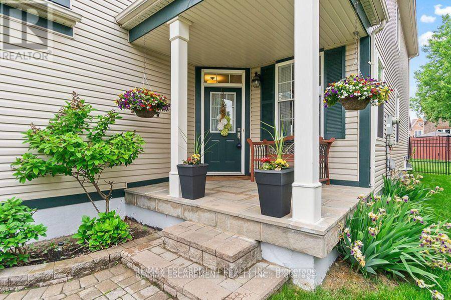 Mississauga (meadowvale Village), ON L5W1W5,7107 APPLETREE LANE